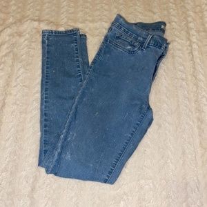 Levi’s skinny jeans